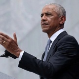 Obama thúc giục đảng Dân chủ vạch ra 'kế hoạch rõ ràng' về các biện pháp bảo vệ AI