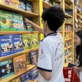 Thủ tướng chỉ đạo huy động tất cả nguồn lực, in ấn, cung ứng đủ sách giáo khoa, báo cáo trước 22/9