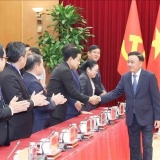 Thường trực Ban Bí thư Trần Cẩm Tú tiếp Đoàn cán bộ cấp cao Đảng Nhân dân Cách mạng Lào