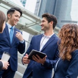 Quy định mới về tuyển dụng người Việt Nam làm việc cho tổ chức nước ngoài tại Việt Nam