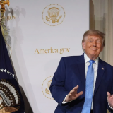 Tổng thống Trump ra mắt America.gov, cổng dịch vụ chính phủ Mỹ tích hợp AI