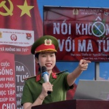 Nữ cán bộ Công an trẻ đưa AI vào tuyên truyền pháp luật