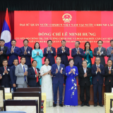 Thủ tướng: Quan hệ đặc biệt Việt Nam - Lào 'được nuôi dưỡng từ nhân dân'