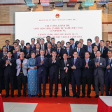 Thủ tướng Lê Minh Hưng gặp cộng đồng và các cơ quan đại diện Việt Nam tại Campuchia