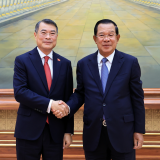 Thủ tướng Lê Minh Hưng hội kiến Chủ tịch Đảng Nhân dân, Chủ tịch Thượng viện Campuchia Hun Sen