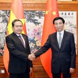 Chủ tịch Quốc hội hội kiến Chủ tịch Chính hiệp Toàn quốc Trung Quốc