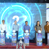 Đưa chuyển đổi số đến gần hơn với người dân