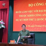 Bộ trưởng Lương Tam Quang làm việc với đại biểu Quốc hội thuộc khối Công an nhân dân dự Kỳ họp thứ 2, Quốc hội khóa XVI