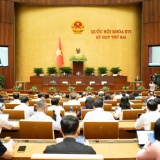 Quốc hội nghe báo cáo 3 dự án luật về đấu giá tài sản, nuôi con nuôi và luật sư