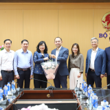 Bộ trưởng Đào Hồng Lan tiếp và làm việc với Đoàn công tác cấp cao Tập đoàn FedEx, Hoa Kỳ