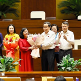 Thủ tướng Lê Minh Hưng, Chủ tịch Quốc hội Trần Thanh Mẫn gặp mặt nữ đại biểu Quốc hội khóa XVI