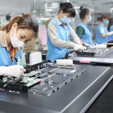 Tập trung tháo gỡ khó khăn, thúc đẩy công nghiệp chế biến, chế tạo tăng tốc