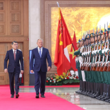 Thủ tướng Lê Minh Hưng chủ trì lễ đón chính thức Thủ tướng Ba Lan