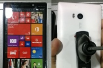 Nokia Lumia Icon “giả” xuất hiện tại cửa hàng của Fry's