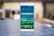 HTC giới thiệu át chủ bài One X9