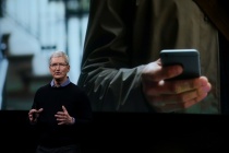 Ai là kẻ đã ra tay giúp FBI bẻ khóa iPhone 5C của tên khủng bố?