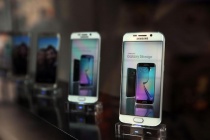 Samsung đang trượt dốc mạnh ở phân khúc smartphone cao cấp