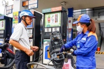 Giá xăng giảm 'sốc', xuống mức thấp nhất 11 năm