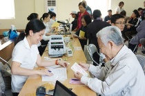 Hỗ trợ người dân lĩnh lương hưu và các chế độ bảo hiểm xã hội bằng CNTT