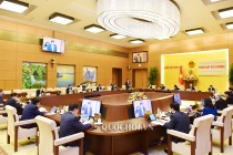 UBTVQH nhất trí ban hành chính sách hỗ trợ người dân