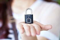 Appota trình làng khóa vân tay nhỏ gọn đa năng AM1