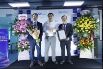 MXV trao Giấy chứng nhận Thành viên kinh doanh mới cho công ty DCV Invest