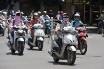 Miền Bắc trải qua đợt nắng nóng kỷ lục kéo dài nhất trong 17 năm