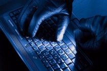 Facebook mua công cụ hack người dùng rồi trao nó cho FBI