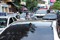 Hà Nội: Lắp camera xử lý cò mồi taxi tại cổng Bệnh viện Việt Đức