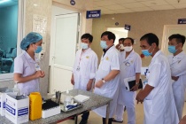 Thứ trưởng Y tế: “Dịch Covid-19 trên thế giới chưa thấy điểm dừng”