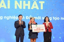 Nhóm bạn trẻ TP.HCM đạt giải Nhất cuộc thi khởi nghiệp nhờ ép lá chuối thành hộp, đĩa đựng thức ăn