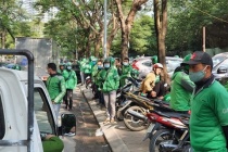Grab sẽ đối thoại trực tiếp với tài xế về chính sách thu nhập mới?  