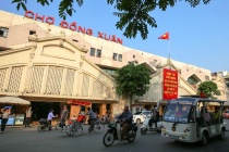 Thí điểm lắp điện mặt trời mái nhà tại chợ Đồng Xuân 