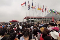 Chùa Tam Chúc thất thủ ngày cuối tuần