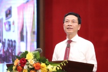 Bộ trưởng Nguyễn Mạnh Hùng phát biểu về chuyển đổi số trong ngành Tòa án