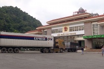 Không có thông tin chính thức về việc dừng thông quan tại cửa khẩu Tân Thanh - Pò Chài