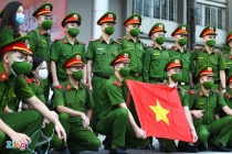 650 học viên cảnh sát xuất quân vào miền Nam chống dịch