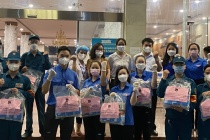 Trao 1.800 suất quà tặng các tình nguyện viên tham gia công tác phòng, chống dịch