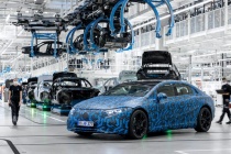 Các nhà sản xuất ô tô tại Nhật thúc đẩy mô hình kỹ thuật số