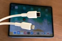 Cổng sạc USB-C kiểm soát quyền lực Apple