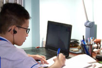 Chính phủ đồng ý chi 3.500 tỉ đồng hỗ trợ học sinh mua máy tính học online