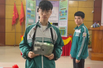 Đôi bạn thân sáng tạo thiết bị thông minh chỉ dẫn đường cho người khiếm thị