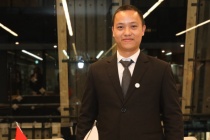 Kỹ sư cơ khí làm máy trợ thở xách tay