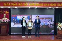Trao tặng học bổng cho 400 sinh viên có hoàn cảnh khó khăn