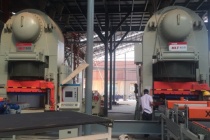 Việt Nam tiếp nhận công nghệ làm gạch ốp lát cỡ lớn