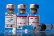 Anh: Tiêm kết hợp vaccine của Pfizer/AstraZeneca và Moderna tạo phản ứng miễn dịch tốt hơn