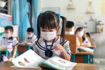 Học sinh lớp 1 và 2 ở Hà Nội kiểm tra học kỳ trực tiếp