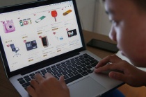 Thương mại điện tử giúp các thương hiệu vượt bão COVID-19