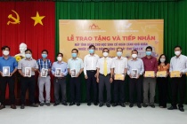 Bưu điện Việt Nam trao tặng 10.000 máy tính cho học sinh khó khăn ở Kiên Giang