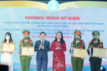 Trao giải thưởng 291 “Sinh viên 5 tốt” và 109 “Sao Tháng Giêng”